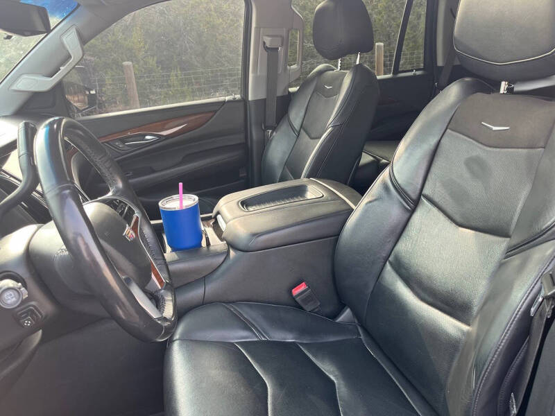 2018 Cadillac Escalade Luxury