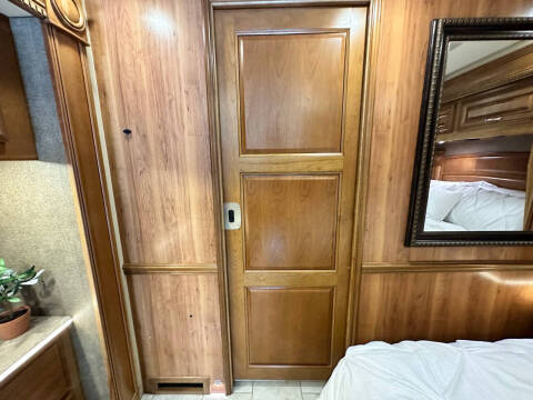 2017 Entegra Anthem 44b 1.5 Bath, 450hp Dies