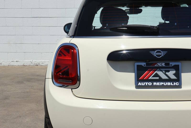 2019 MINI Hardtop 2 Door Cooper