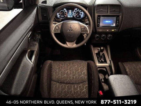 2025 Mitsubishi Outlander Sport ES