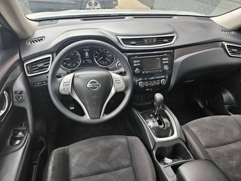 2015 Nissan Rogue SV