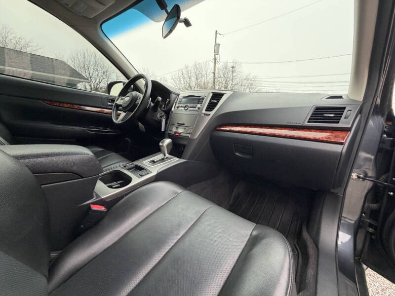 2010 Subaru Outback 2.5i Limited