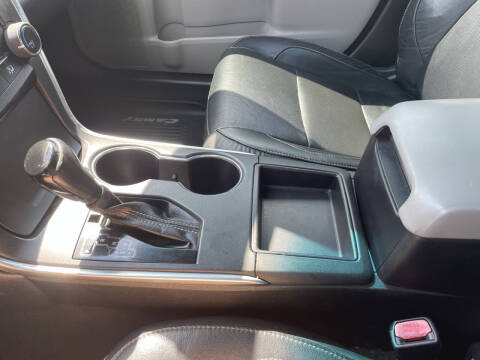 2015 Toyota Camry SE