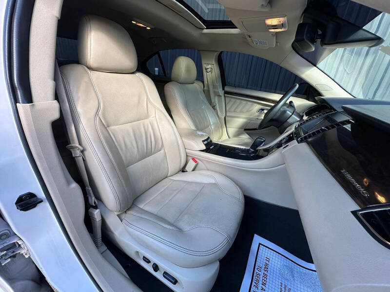 2019 Ford Taurus Limited