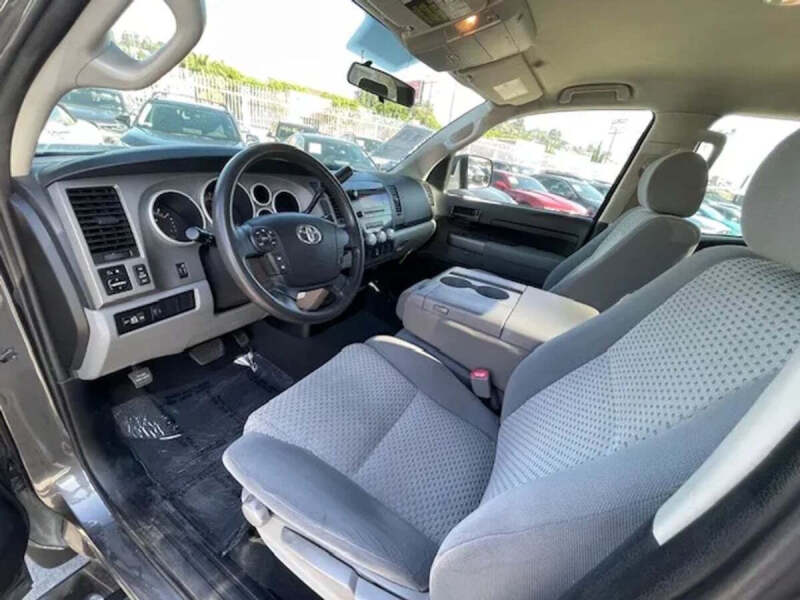 2013 Toyota Tundra Grade