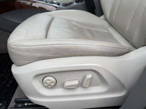 2012 Audi Q5 2.0T quattro Premium Plus