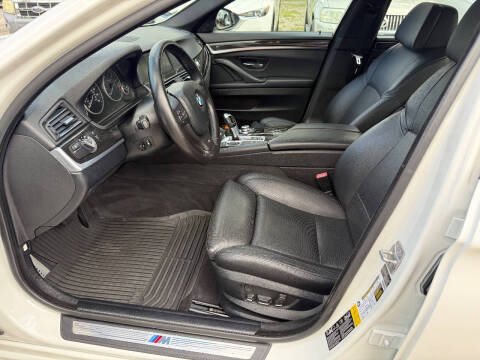 2012 BMW 5 Series 528i xDrive