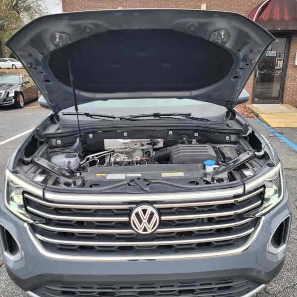 2025 Volkswagen Atlas SE