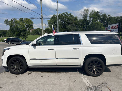 2018 Cadillac Escalade ESV Platinum