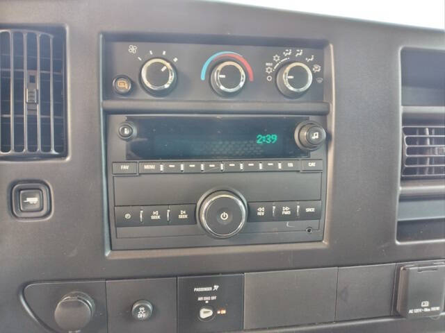 2023 Chevrolet Express 2500