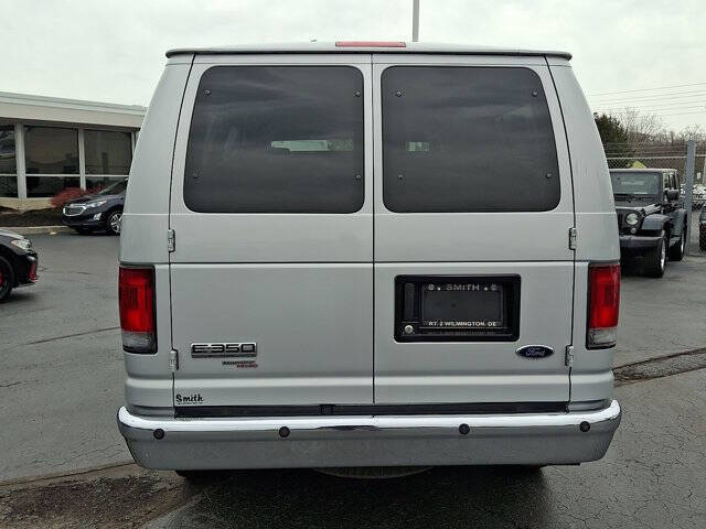 2008 Ford E-Series E-350 SD XLT