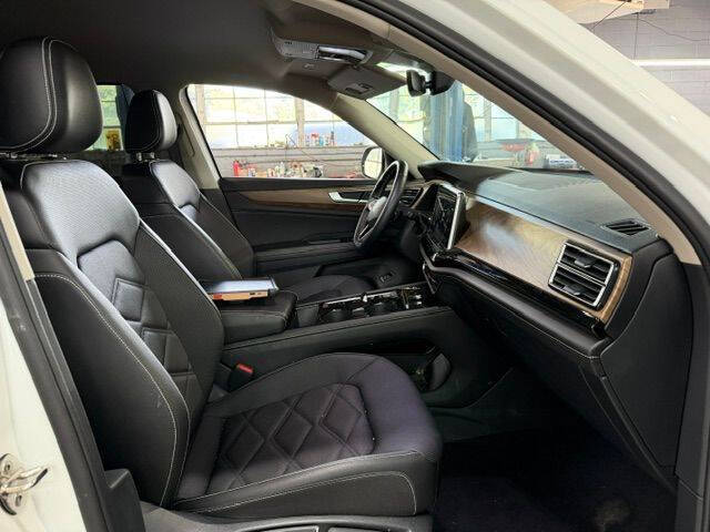 2025 Volkswagen Atlas SE 4Motion