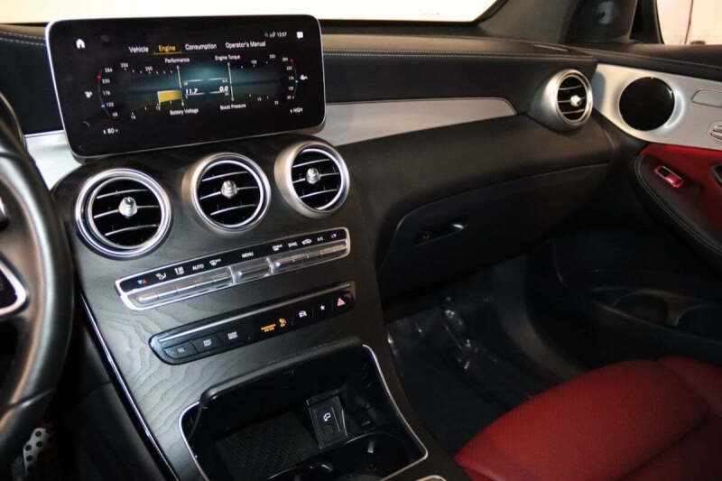 2023 Mercedes-Benz GLC GLC 300 4MATIC