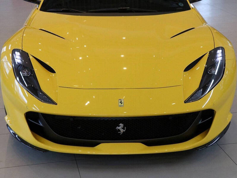 2021 Ferrari 812 GTS