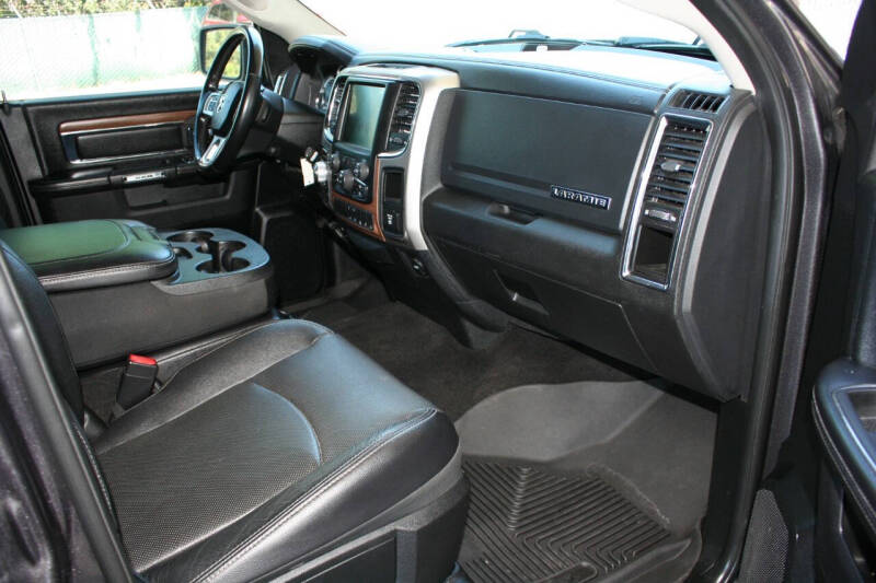 2017 RAM 1500 Laramie