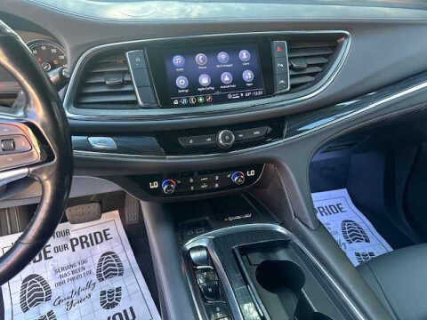 2022 Buick Enclave Essence