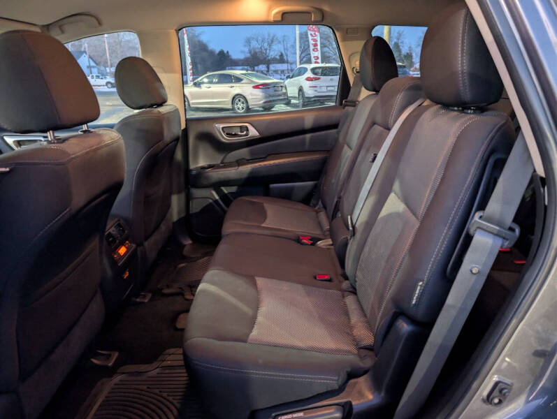 2019 Nissan Pathfinder SV