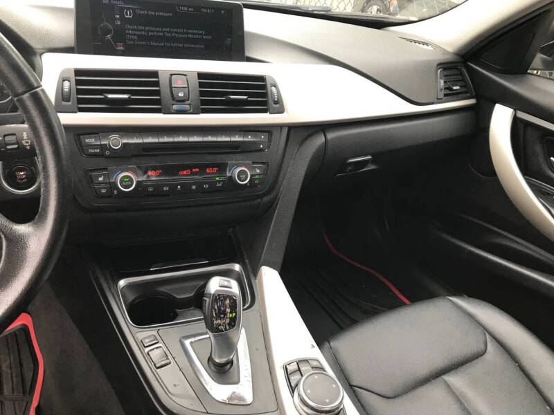 2015 BMW 3 Series 320i xDrive