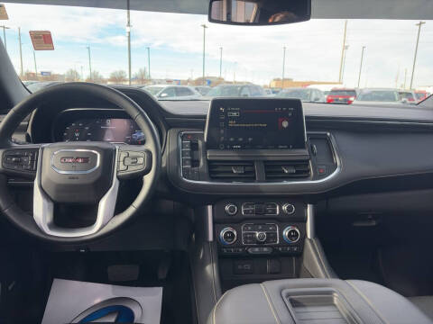 2024 GMC Yukon XL SLT