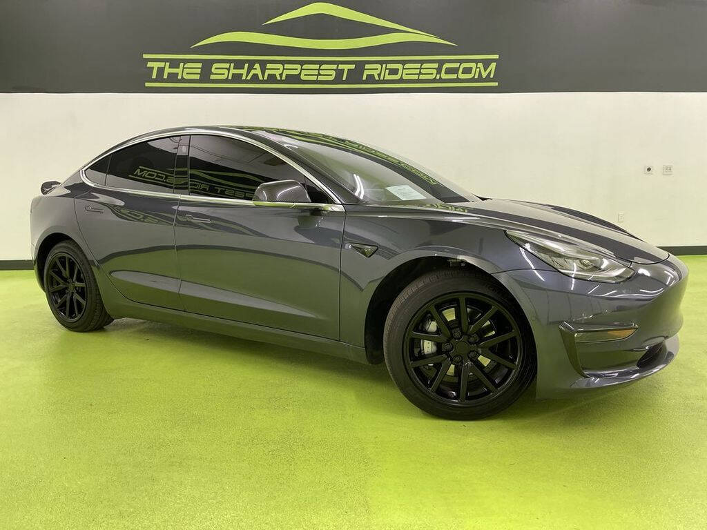 20201 tesla model deals 3