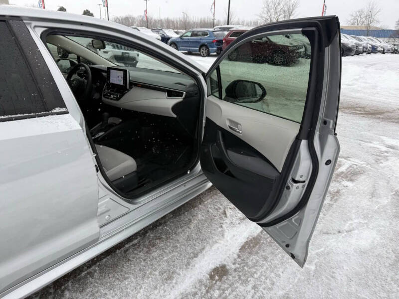 2020 Toyota Corolla Hybrid LE