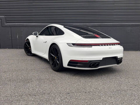 2021 Porsche 911 Carrera