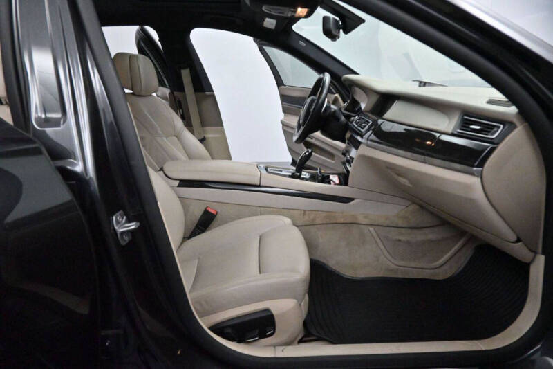 2013 BMW 7 Series 750i