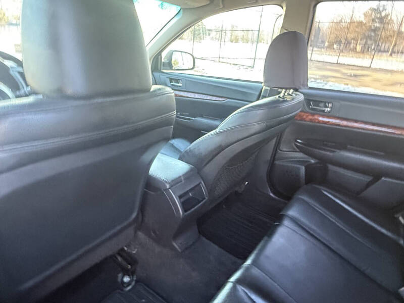 2011 Subaru Outback 2.5i Limited