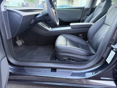 2025 Tesla Model 3 Long Range