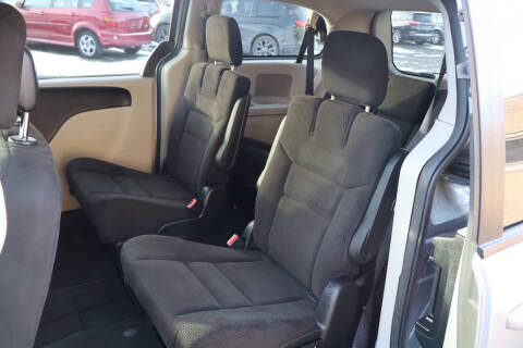 2016 Dodge Grand Caravan SE