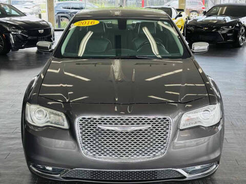 2016 Chrysler 300 C