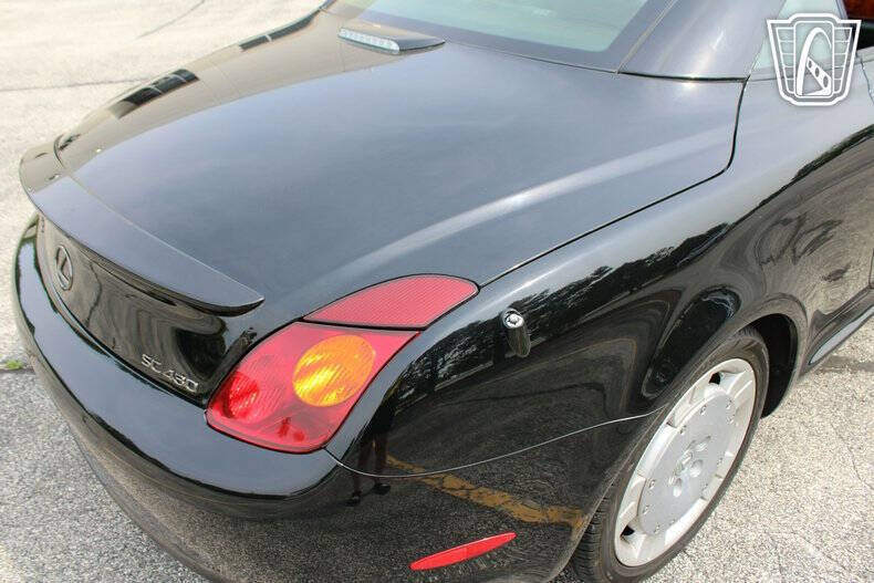 2002 Lexus SC 430