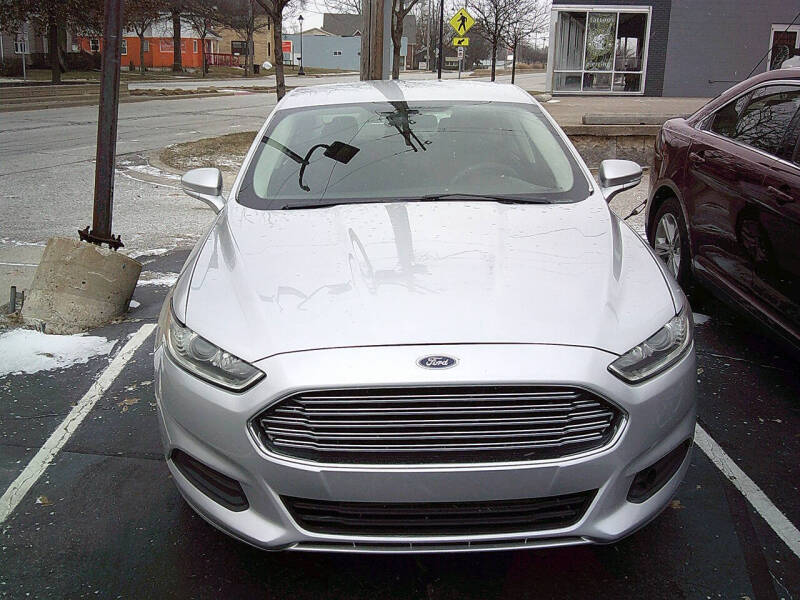 2013 Ford Fusion SE's photo
