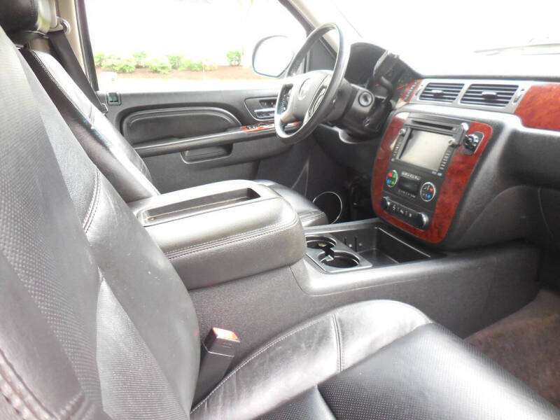 2010 GMC Yukon XL Denali