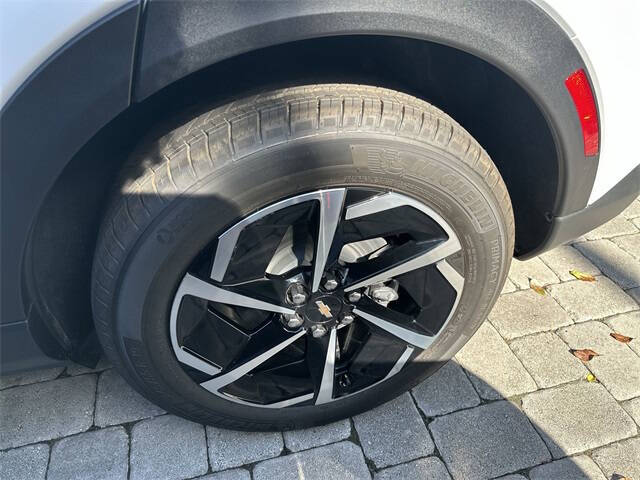 2026 Chevrolet Equinox EV LT 2