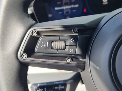 2025 Porsche Macan 4 Electric