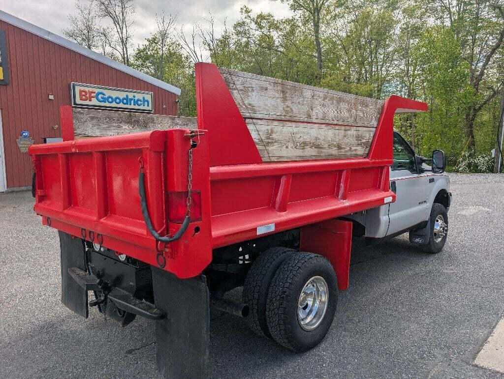 2001 Ford F-350 Super Duty 3