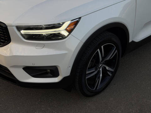 2019 Volvo XC40 T5 R-Design