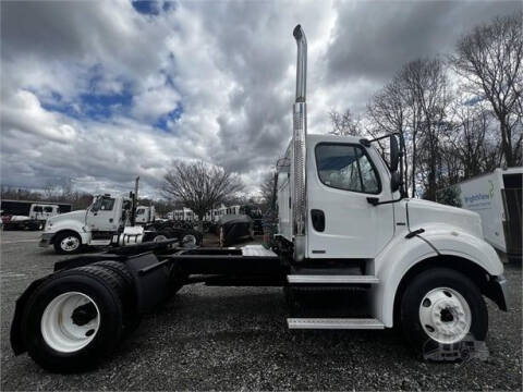 2012 Freightliner M2 112