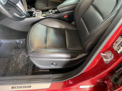 2019 Infiniti QX30 Essential