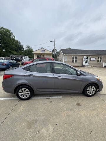 2017 Hyundai Accent SE