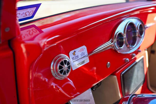 1939 Ford Deluxe