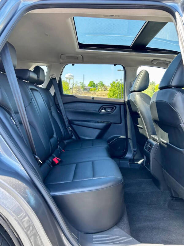 2022 Nissan Rogue SV