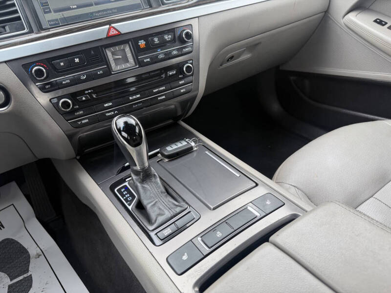 2016 Hyundai Genesis 3.8L
