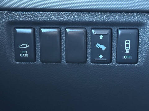 2014 Nissan Armada SV