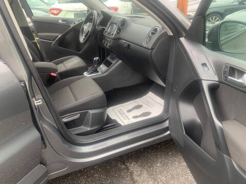 2018 Volkswagen Tiguan Limited 2.0T 4Motion