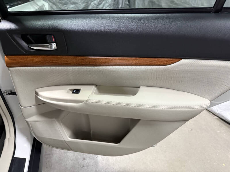 2013 Subaru Outback 2.5i Limited