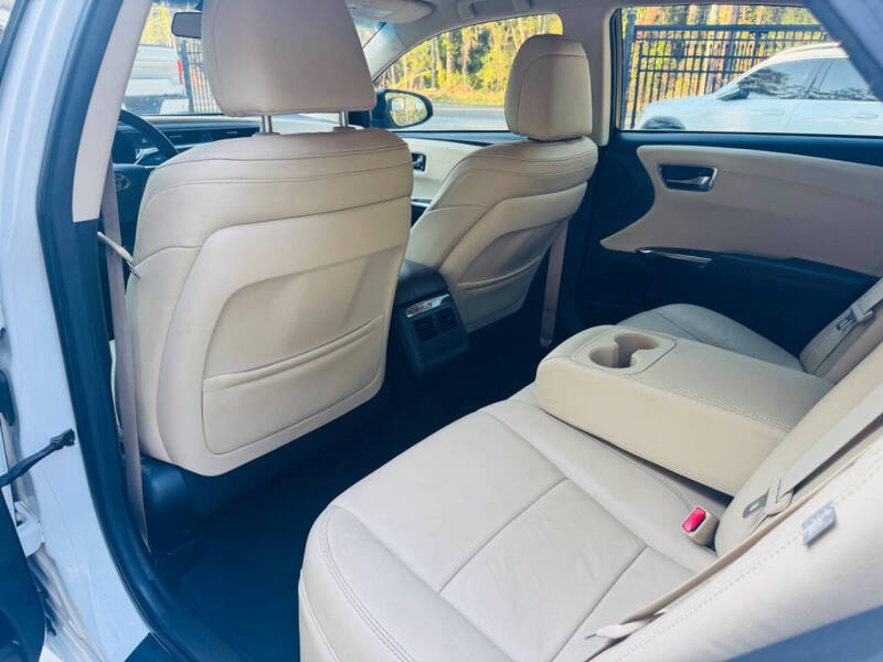 2013 Toyota Avalon XLE