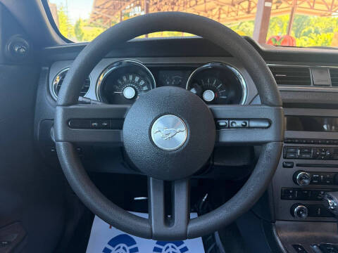 2012 Ford Mustang V6