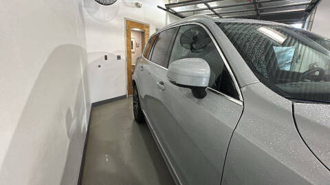 2025 Volvo XC90 B5 Core Bright Theme